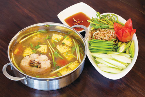 canh-chua-ca-loc-nam-bo